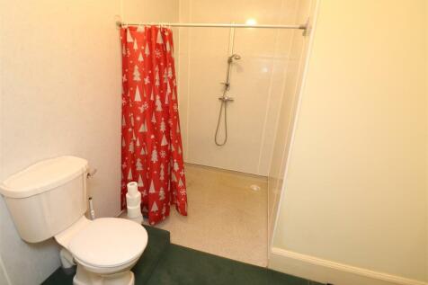 Jack &#39;n&#39; Jill En-Suite Shower Room / WC