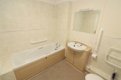 Bath / Shower Room / WC