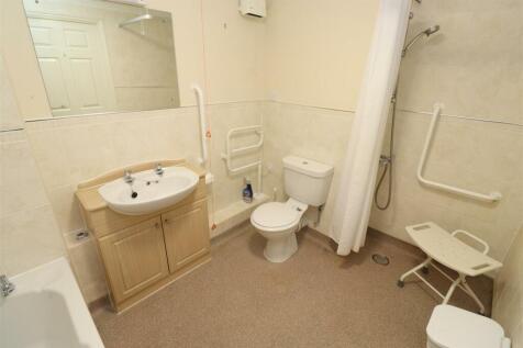 Bath / Shower Room / WC