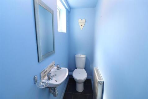 Ground Floor Cloakroom / WC