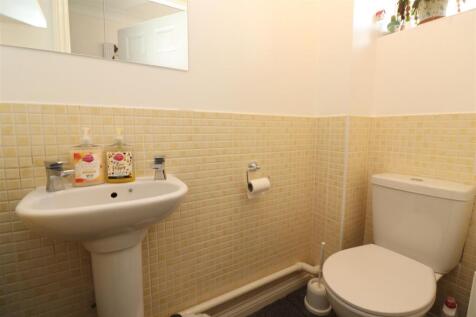 Ground Floor Cloakroom / WC