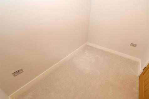 Bedroom 3 / Study