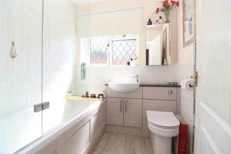 Bathroom / WC