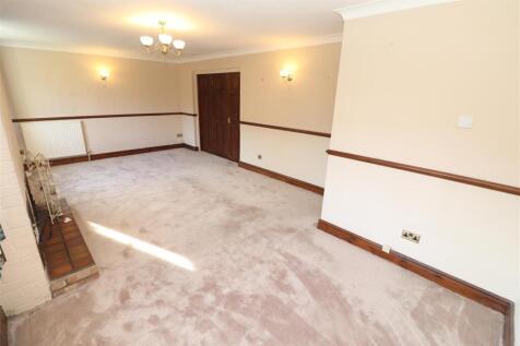 Lounge / Dining Room