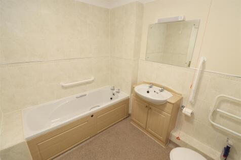 Bath / Shower Room / WC