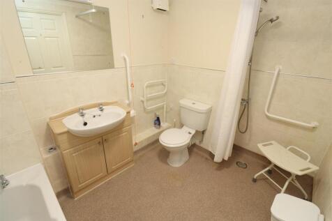Bath / Shower Room / WC