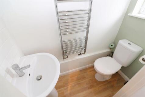 Ground Floor Cloakroom / WC