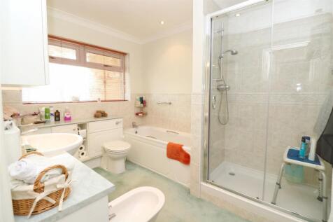 Bathroom / WC