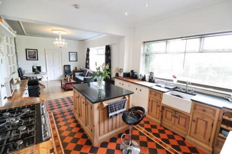 Kitchen / Family Room