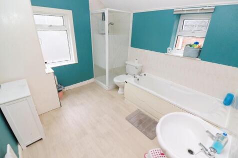 Bath / Shower Room / WC