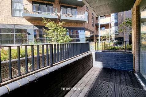11.Balcony1.jpg