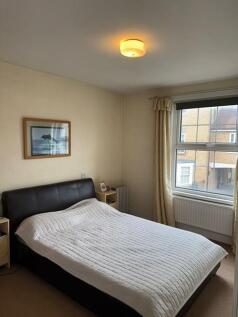 bedroom.jpg