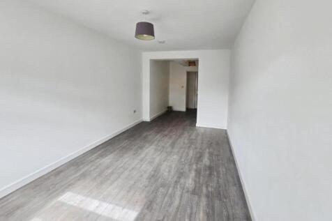 pbox-bedroom-335955.jpg