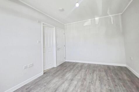 pbox-bedroom-335956.jpg