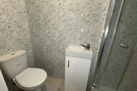 BATHROOM11.jpg