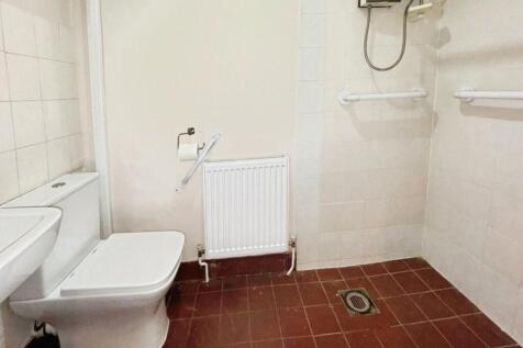 pbox-bathroom-338839.jpg