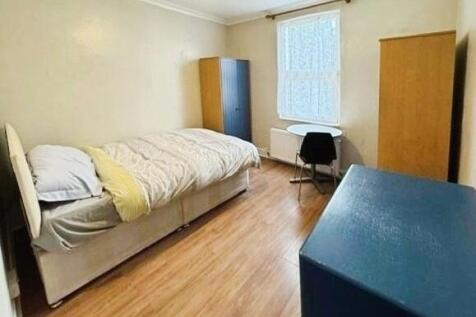 pbox-bedroom-343457.jpg