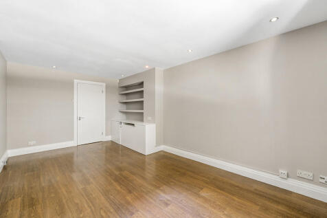 8 Coral Row, SW11...