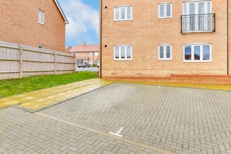 Driveway/Parking