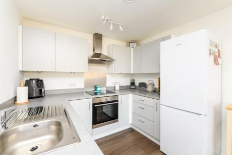 Kitchen/Dining Area/Lounge