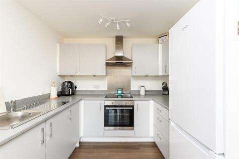 Kitchen/Dining Area/Lounge