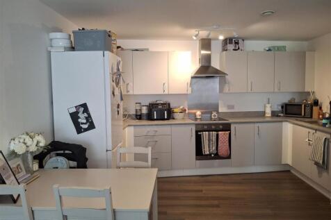 Kitchen/ Dining