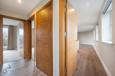 Flat 17, Rhapsody...