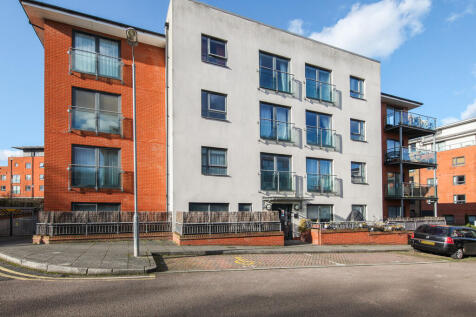 Flat 2, Cherrywoo...