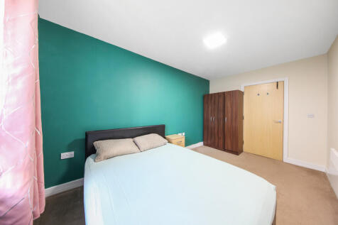 Flat 2, Cherrywoo...