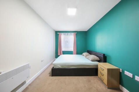 Flat 2, Cherrywoo...