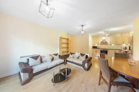 Flat 2, Cherrywoo...