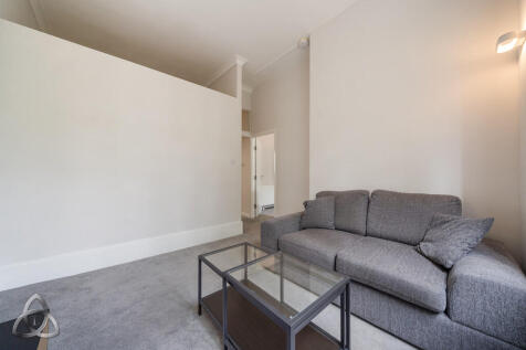 Flat 6, 6 Queens ...