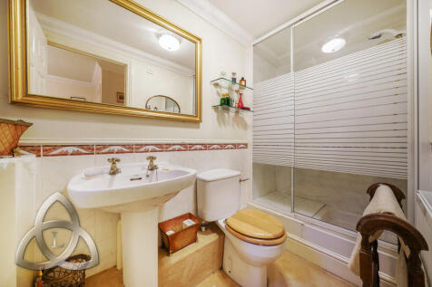 Flat 1, Kempton H...