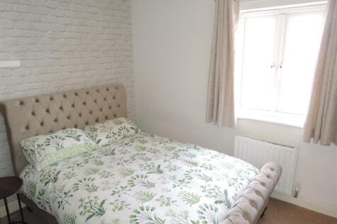 Bedroom (2)