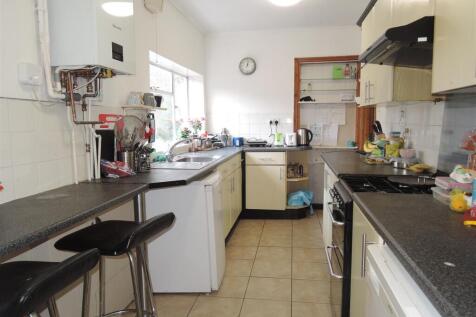 Kitchen.JPG
