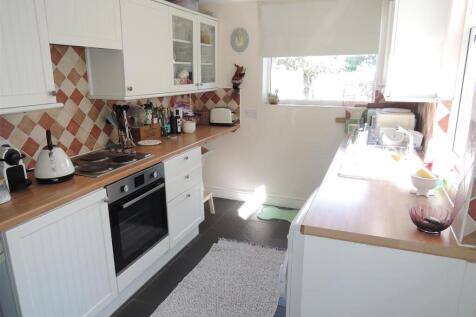 Kitchen: