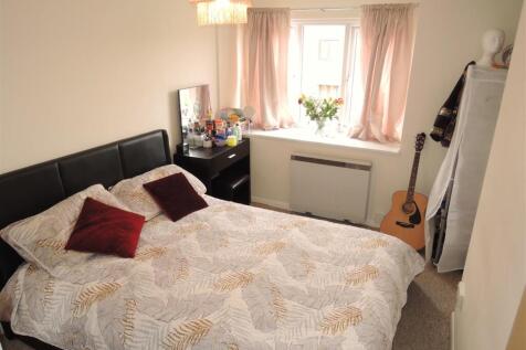 Bedroom: