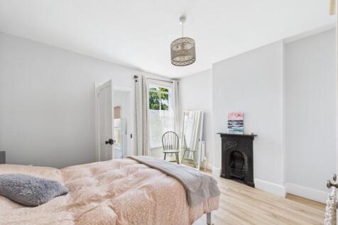 Rear Bedroom (3).jpg