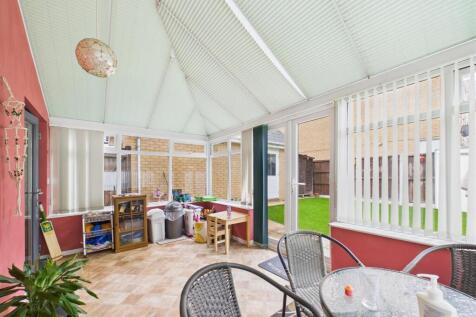 Sunroom (2).jpg