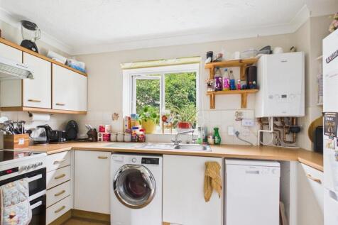 Kitchen: