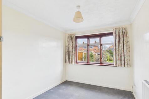 Dining Room: