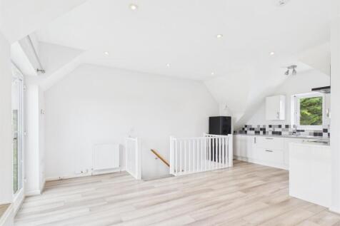 Lounge/Kitchen
