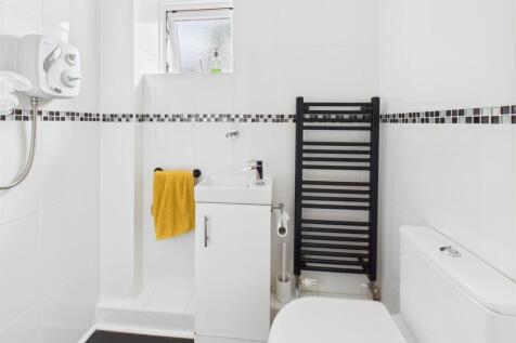Cloakroom with Shower