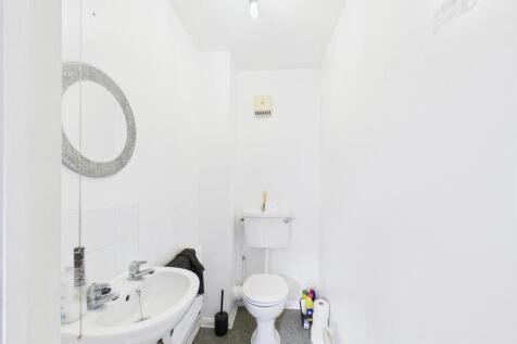 Cloakroom/WC