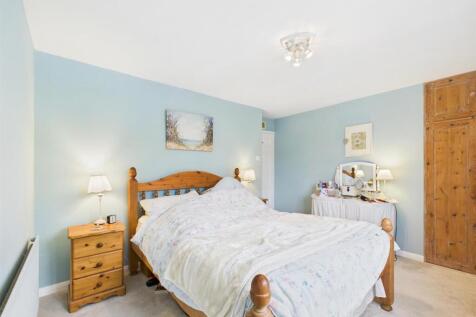 Bed 1 Giraffe (2).jpg