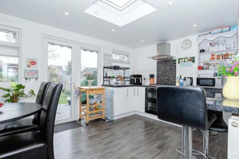 74 Freshbrook rd_10.jpg