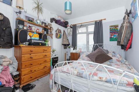 74 Freshbrook rd_5.jpg