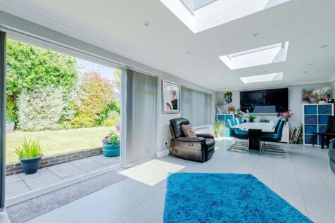 19 Abbots Way_29.JPG