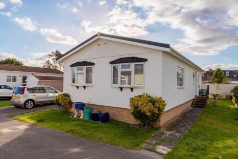 6 Haigh Close-17.jpg