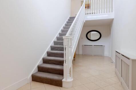 Staircase_5.jpg